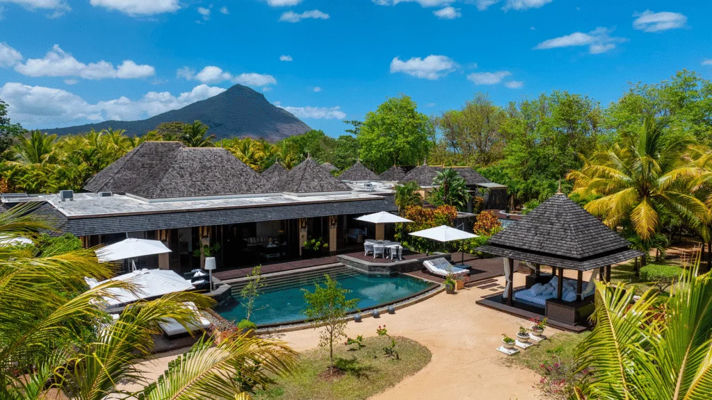 beachfront villa of the moritz luxe evasion collection in mauritius